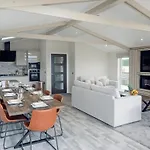 Holiday home Newport Bridge - Ukc4066